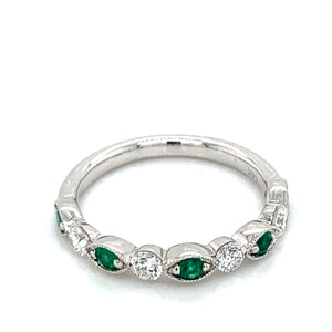 14K White Gold Emerald & Diamond Ring