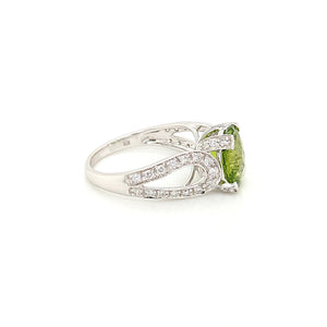 14K White Gold Oval Peridot & Split Shank Diamond Ring