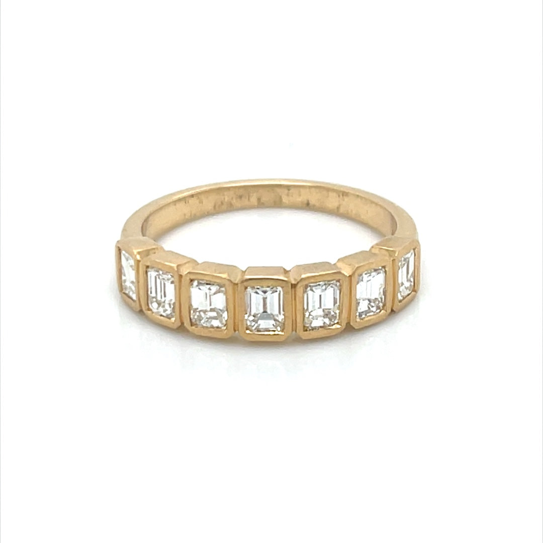 18K Yellow Gold 7 Stone Bezel Set Emerald Cut Diamond Ring
