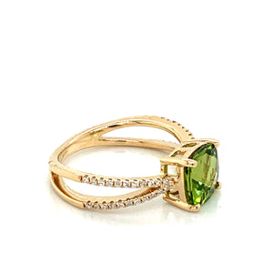 14K Yellow Gold Peridot & Diamond Twist Design Ring