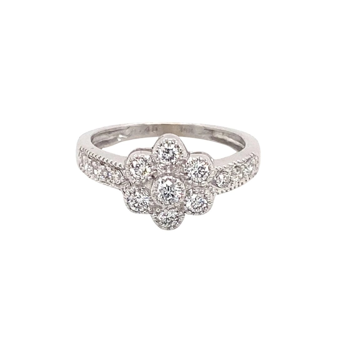 18K White Gold Diamond Flower Design Ring with Milgrain Edges