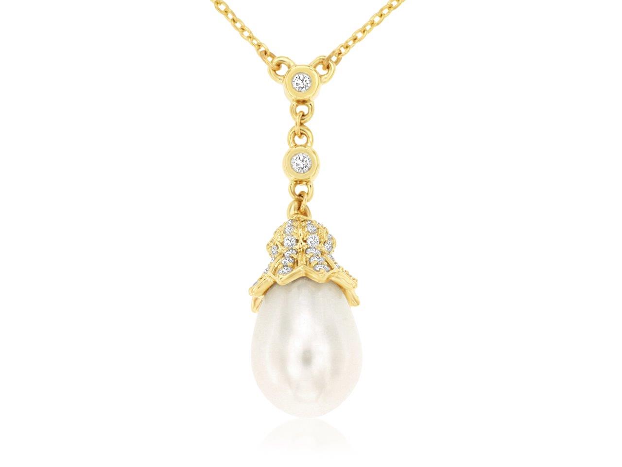 14K Yellow Gold Pearl & Diamond Drop Necklace