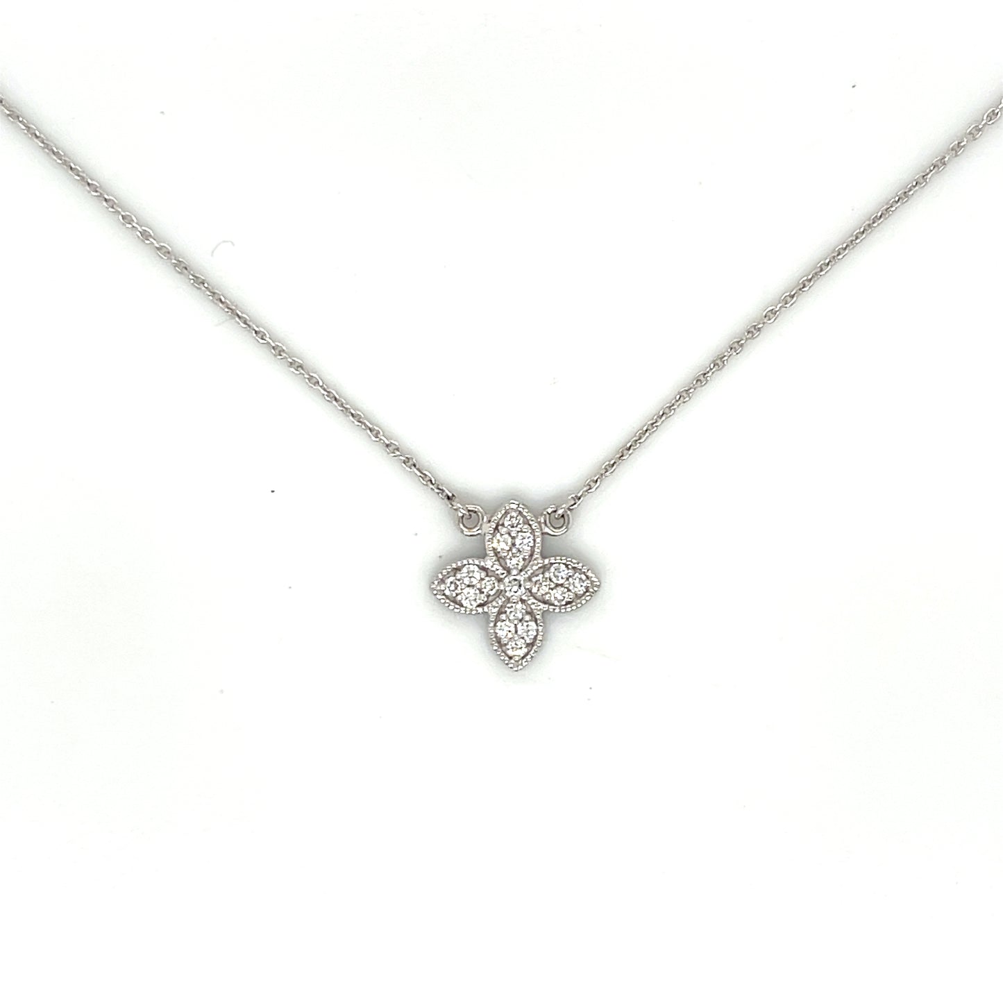 18K White Gold Diamond Flower Necklace