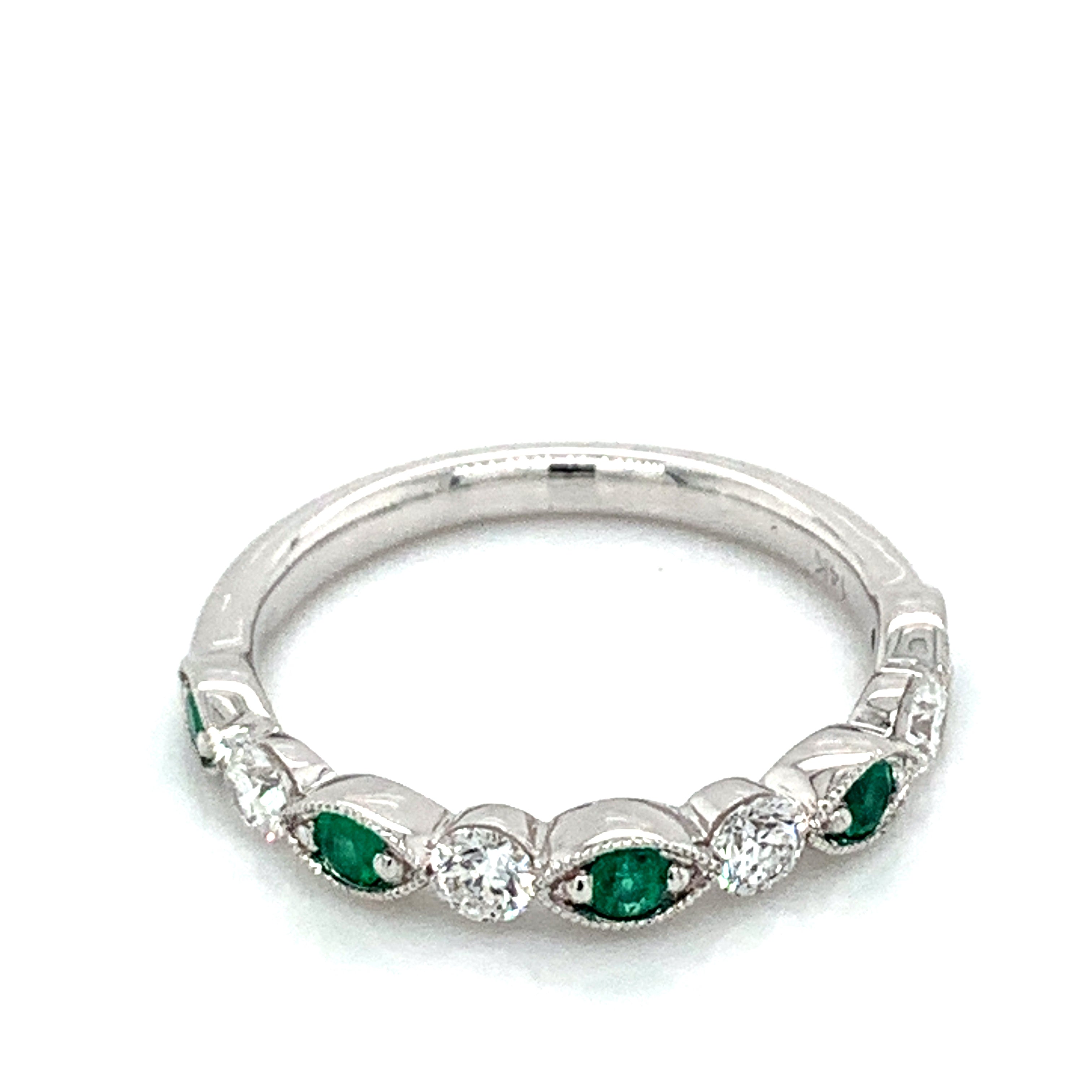 14K White Gold Emerald & Diamond Ring