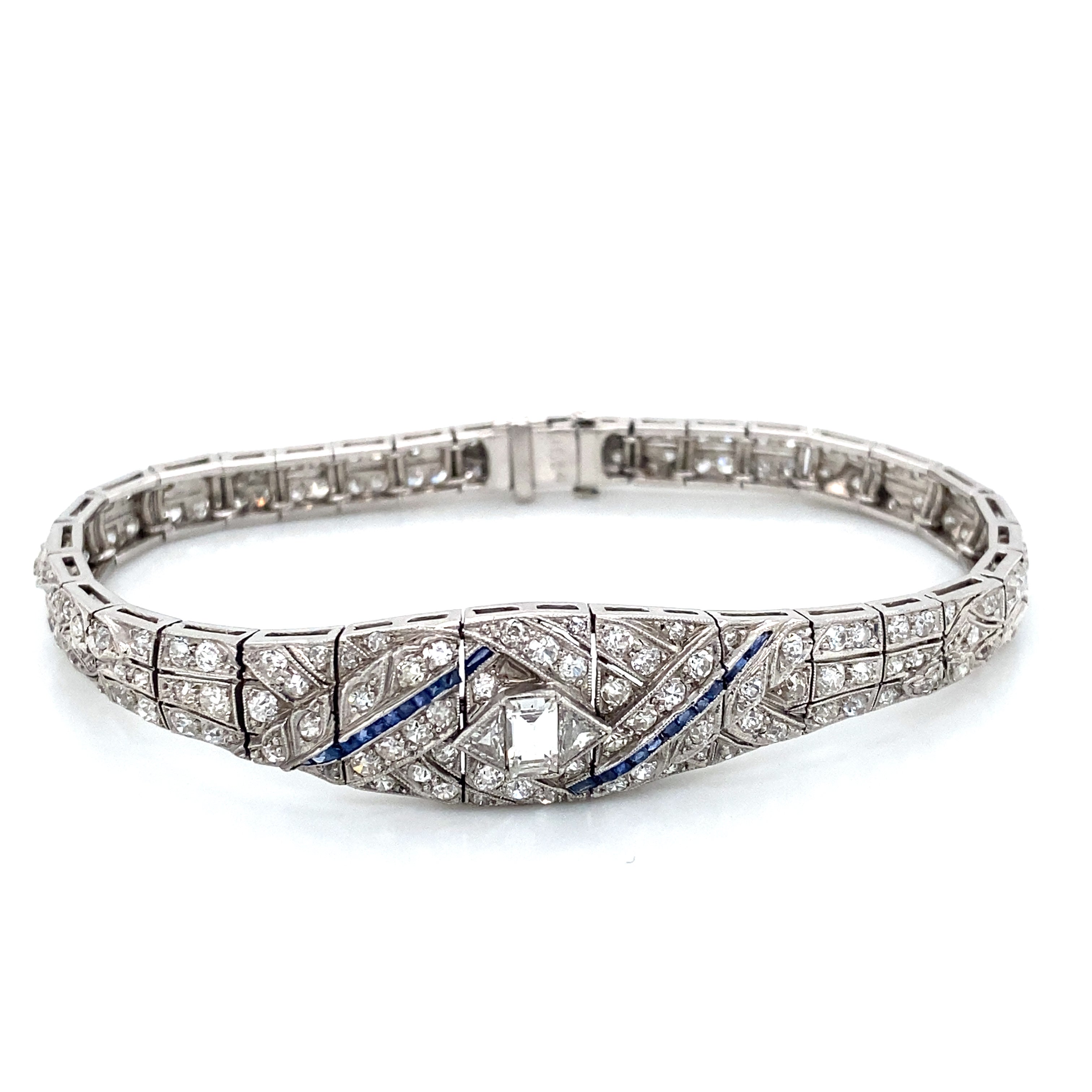 Antique Tiffany & Co. Diamond Bracelet – A La Vieille Russie FABERGE,  Antique Jewelry, Russian Art, Antiques, Gold Snuffbox Dealers ALVR NY