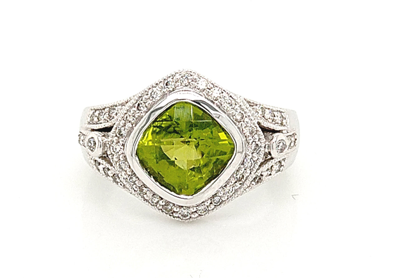 14K White Gold Bezel Set Peridot & Diamond Ring